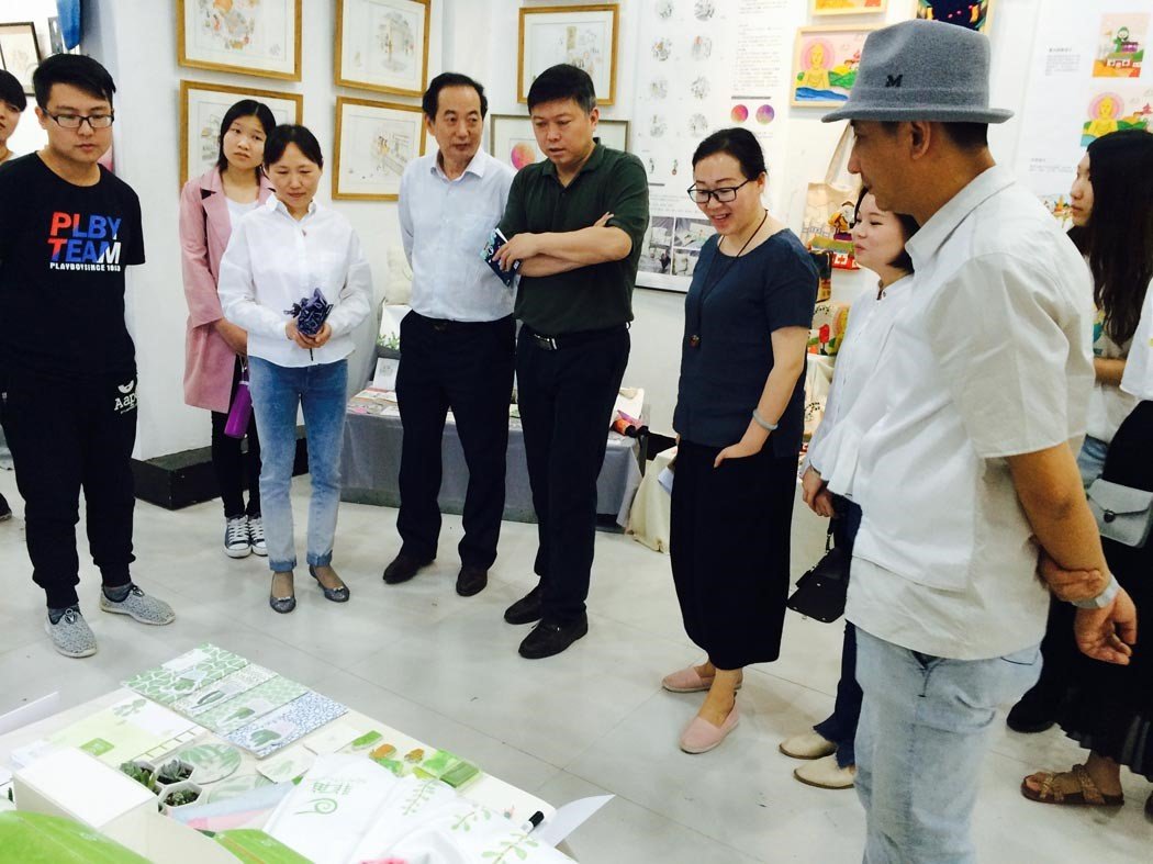 崔世忠书记、谷景立副校长、曹健副校长等领导莅临展厅 招生动态