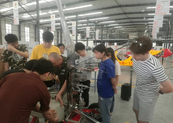 聚集和培育一流师资队伍